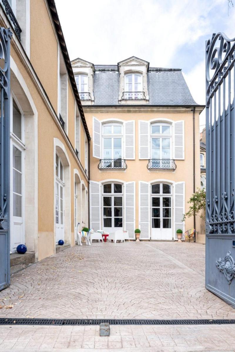 Hotel Le Henri II Le Mans Exterior foto